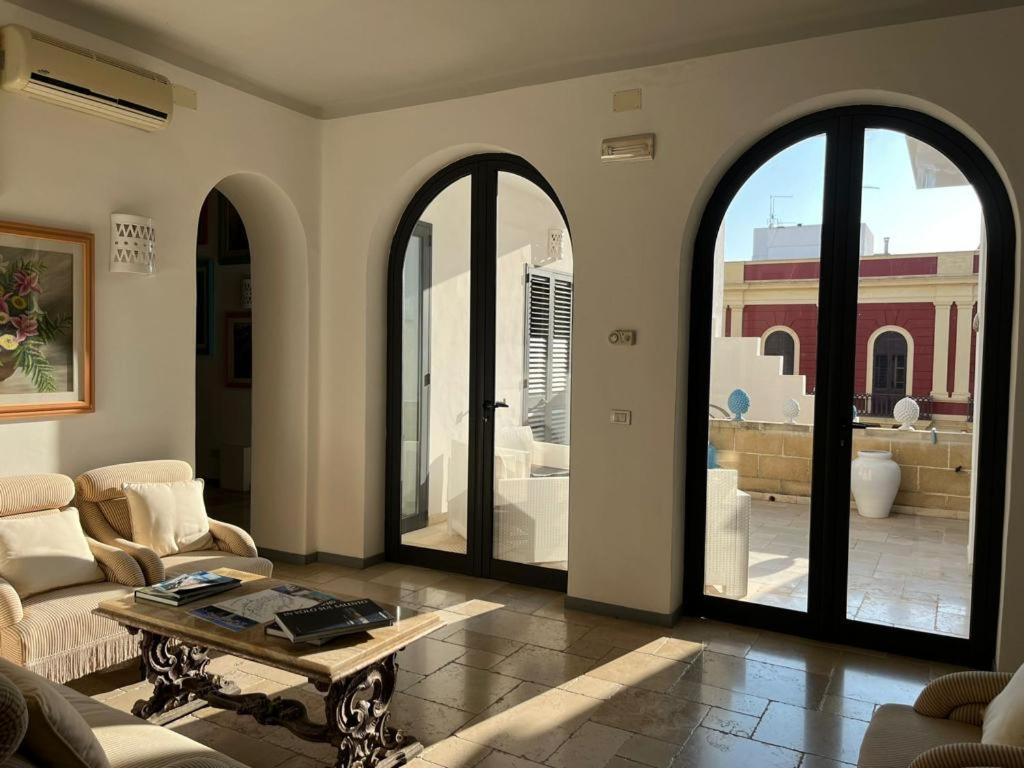 Palazzo Angelelli Bed & Breakfast Gallipoli Exterior photo