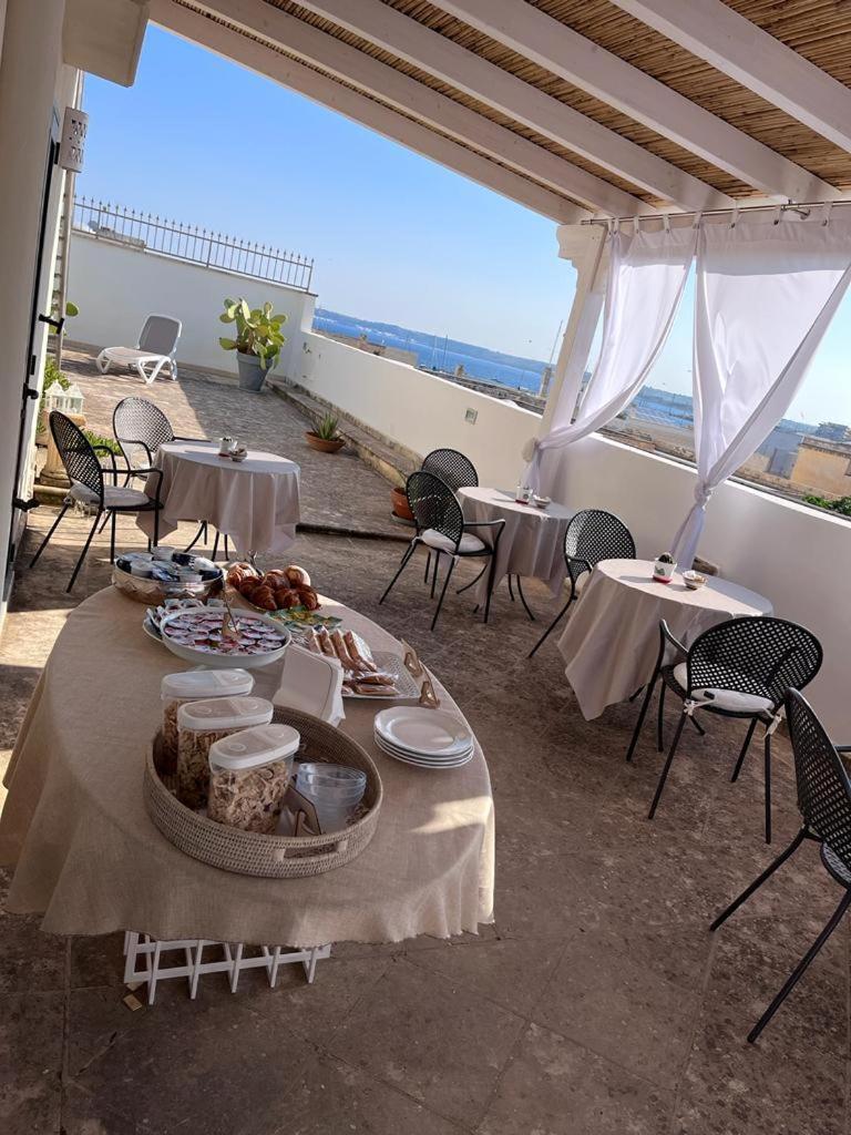 Palazzo Angelelli Bed & Breakfast Gallipoli Exterior photo