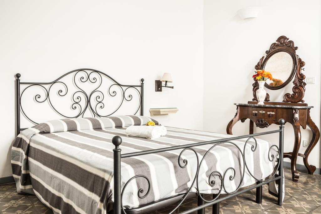 Palazzo Angelelli Bed & Breakfast Gallipoli Exterior photo